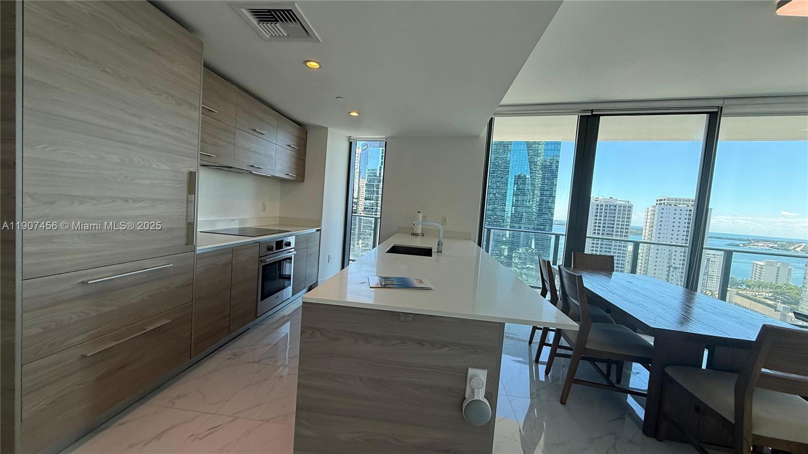 1300 S Miami Ave #2005, Miami FL 33130