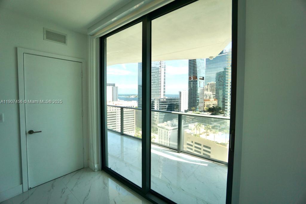 1300 S Miami Ave #2005, Miami FL 33130