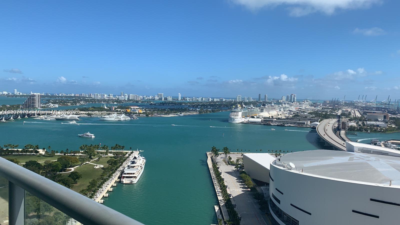 888 BISCAYNE BL #2707, Miami FL 33132