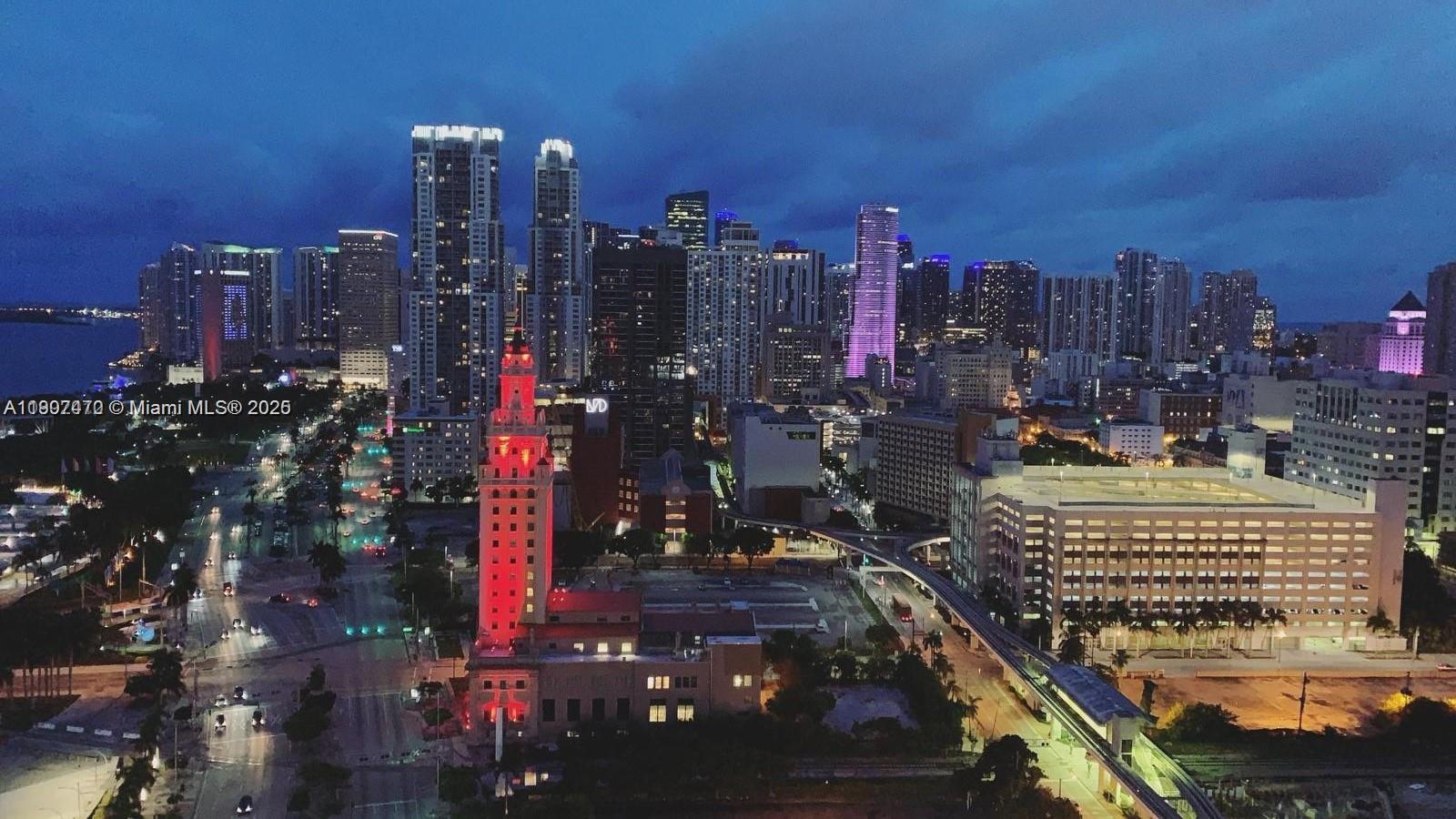 888 BISCAYNE BL #2707, Miami FL 33132
