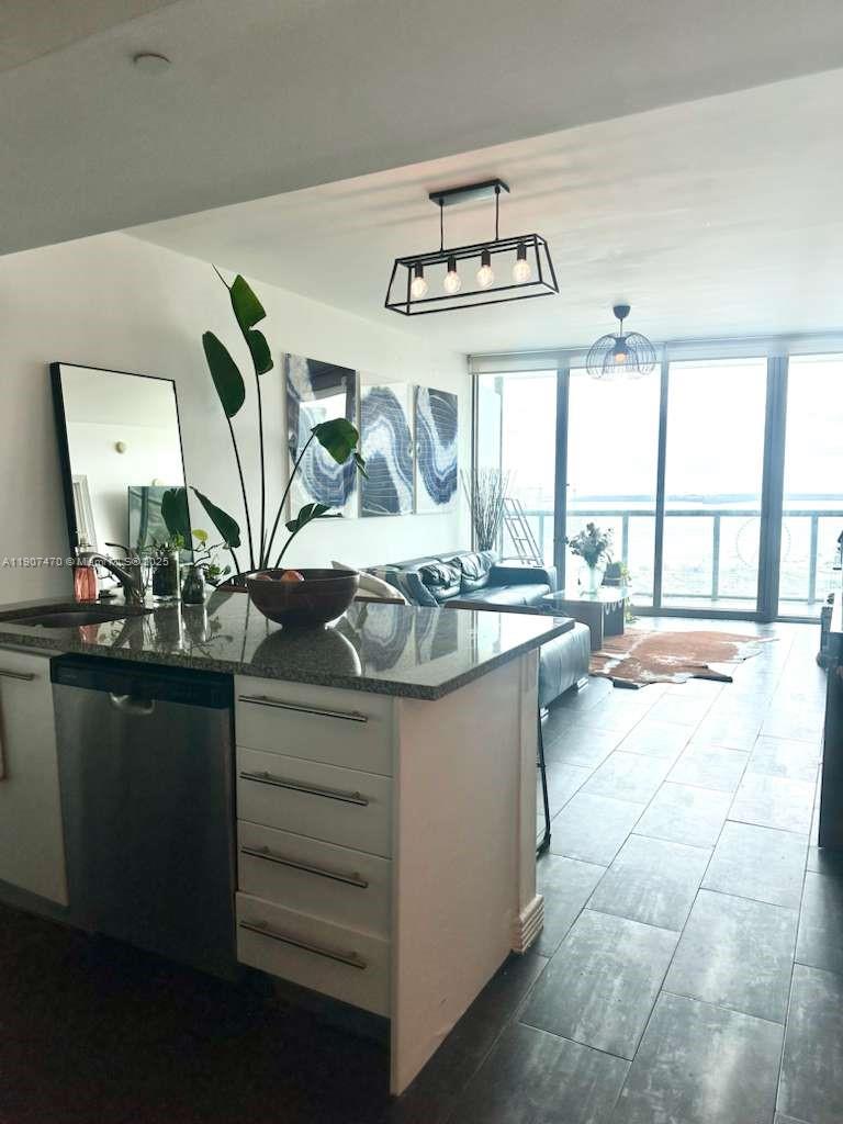 888 BISCAYNE BL #2707, Miami FL 33132