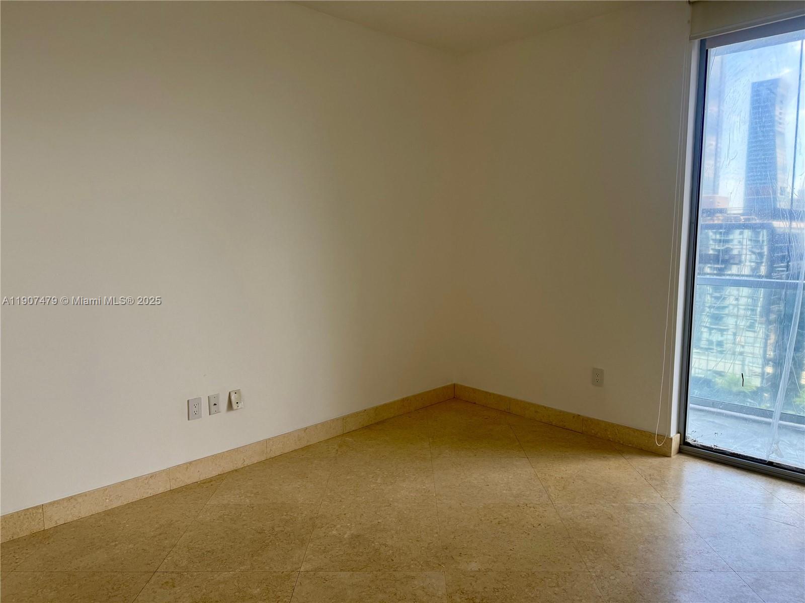 1050 Brickell Ave #2212, Miami FL 33131