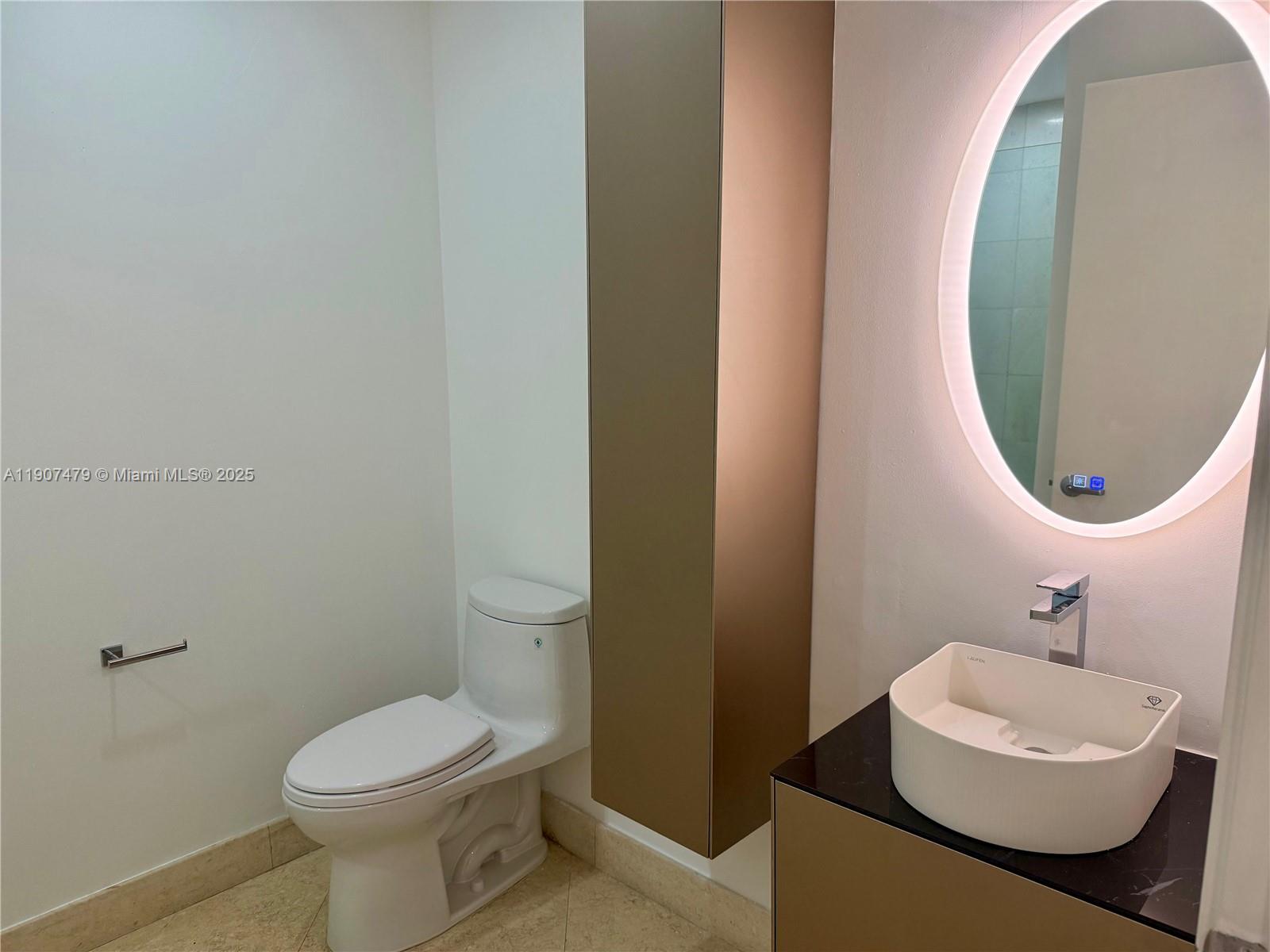 1050 Brickell Ave #2212, Miami FL 33131