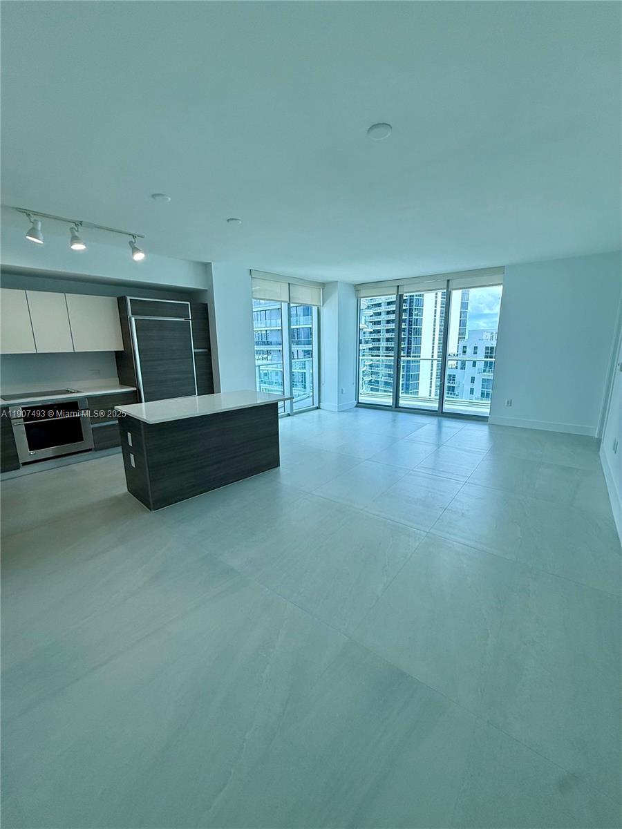 1100 S Miami Ave #3710, Miami FL 33130