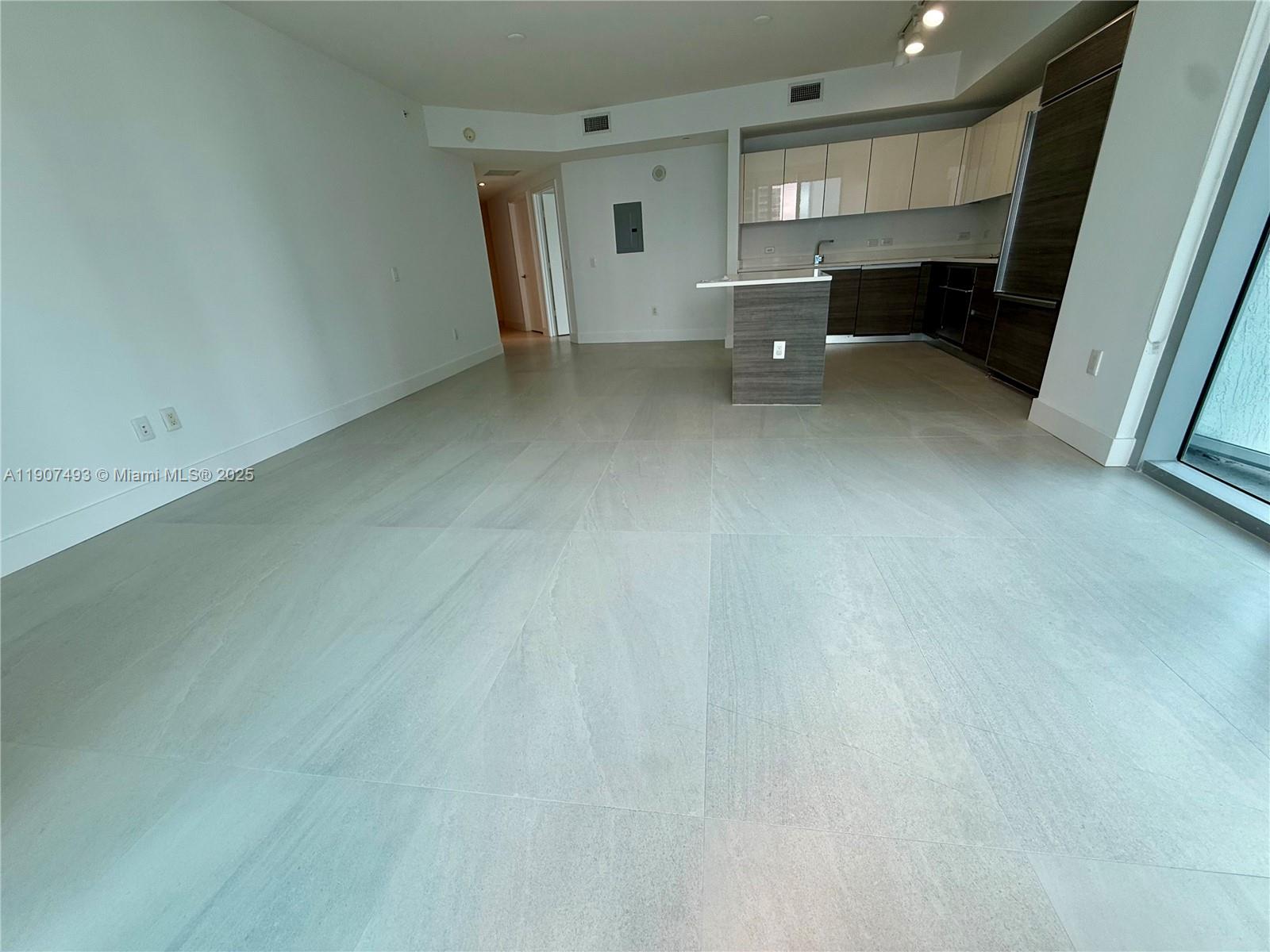 1100 S Miami Ave #3710, Miami FL 33130