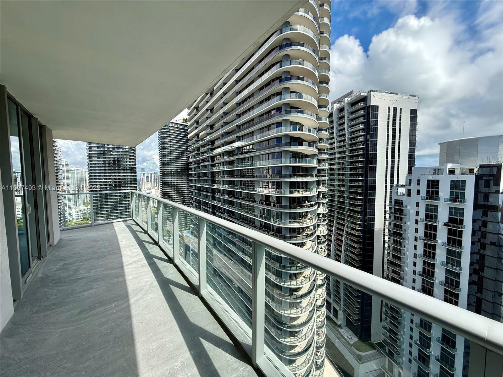 1100 S Miami Ave #3710, Miami FL 33130