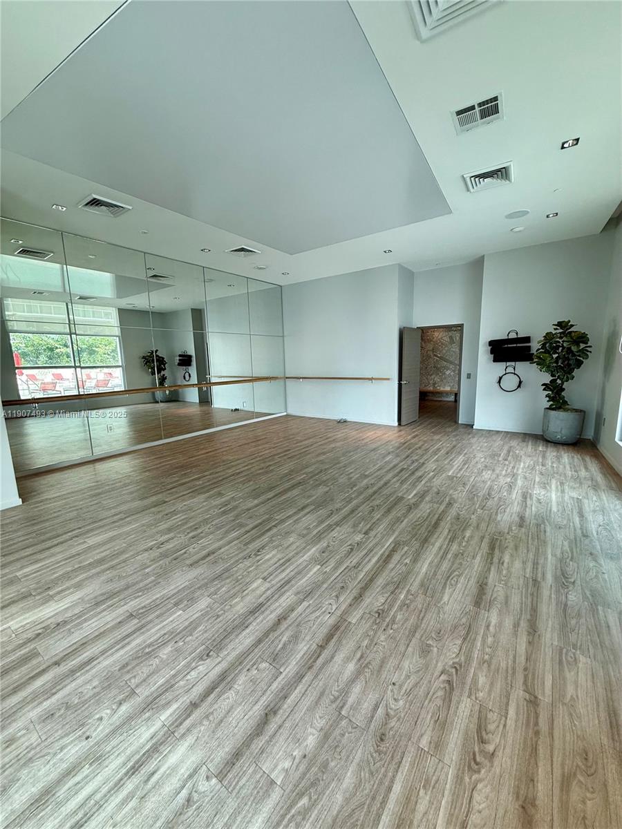 1100 S Miami Ave #3710, Miami FL 33130