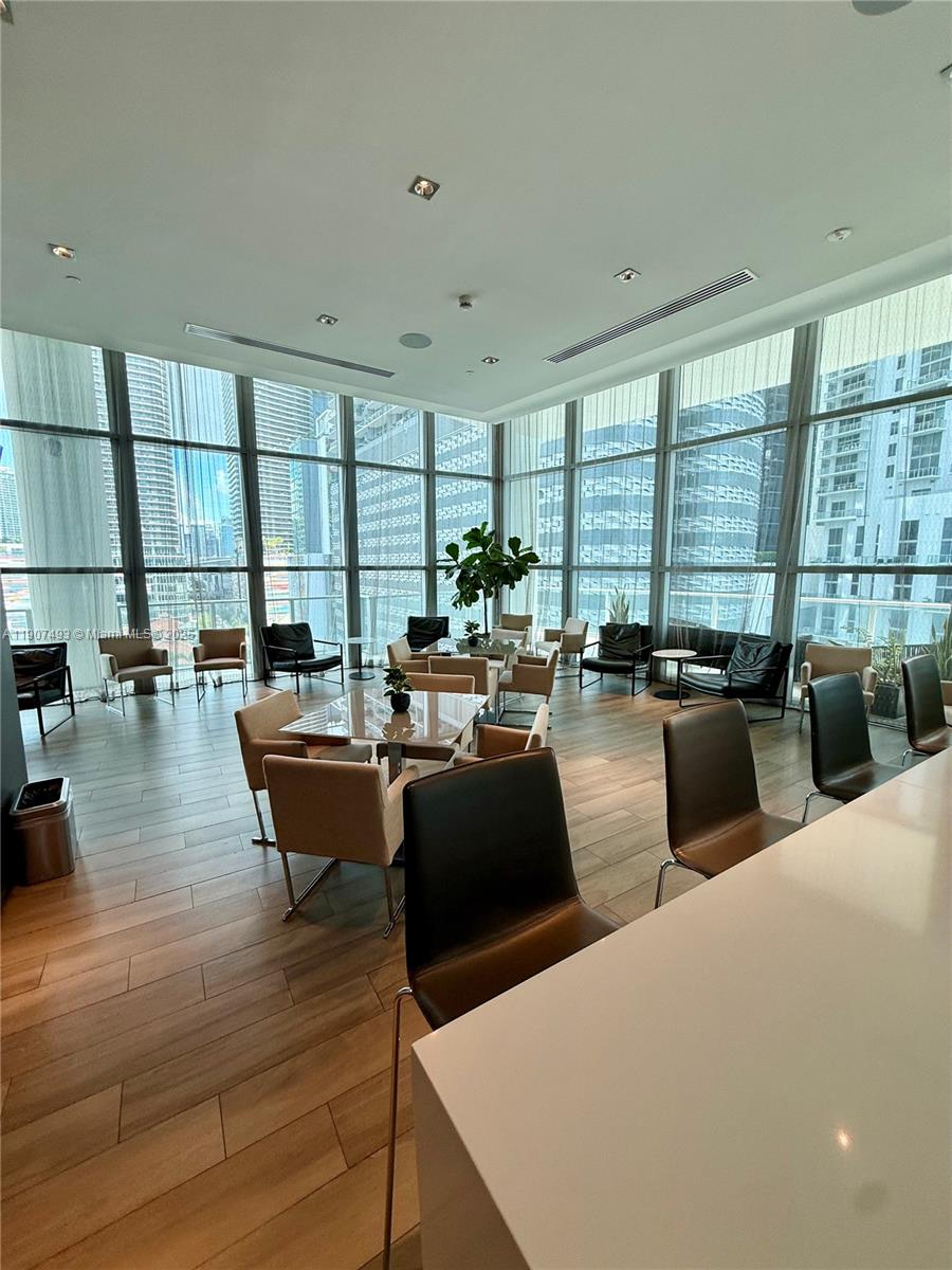 1100 S Miami Ave #3710, Miami FL 33130