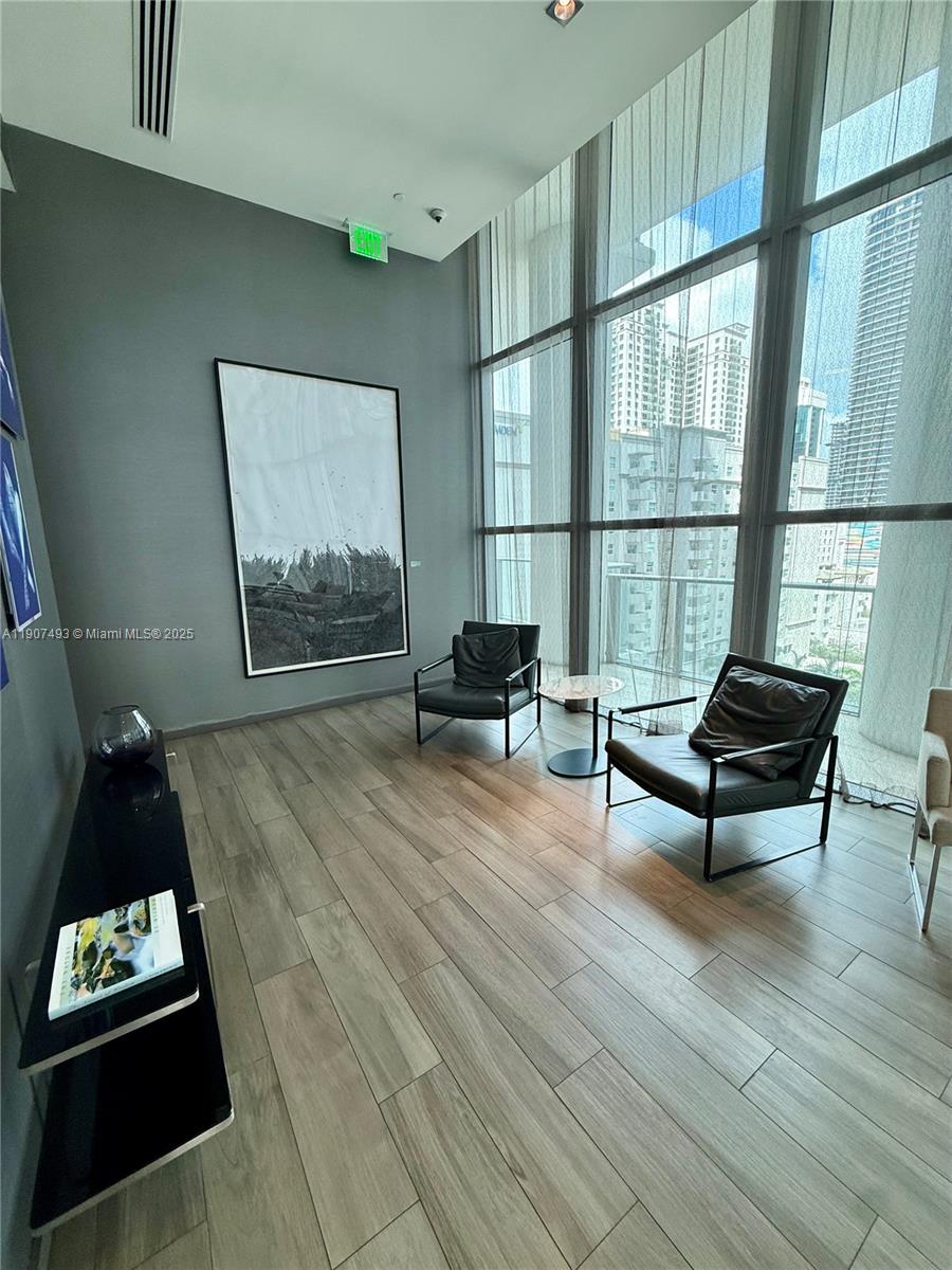1100 S Miami Ave #3710, Miami FL 33130