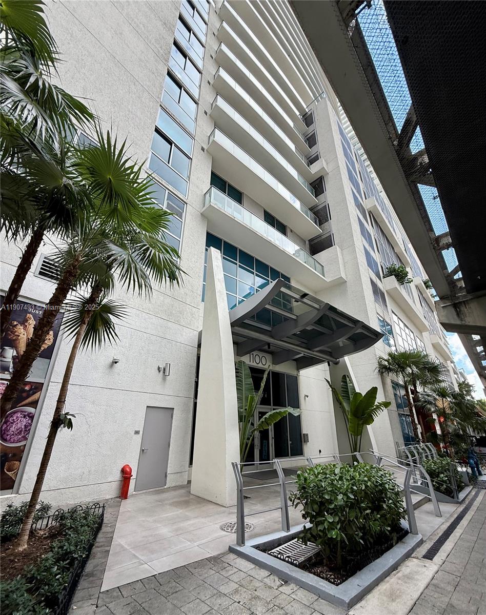 1100 S Miami Ave #3710, Miami FL 33130