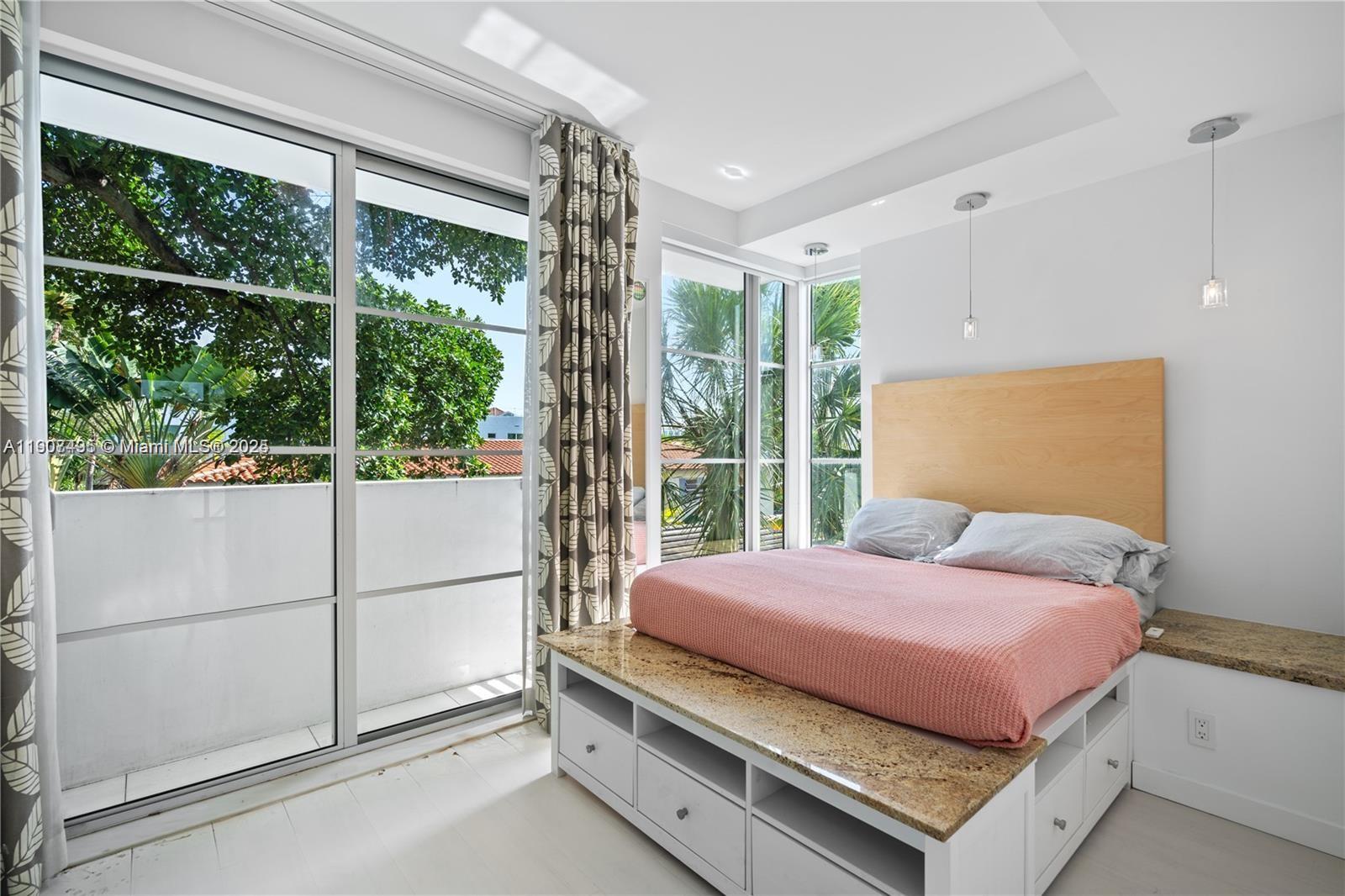 1600 Michigan Ave #7, Miami Beach FL 33139