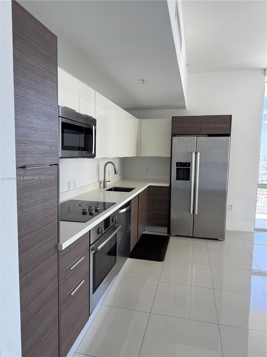 1010 SW 2nd Ave #LPH05, Miami FL 33130