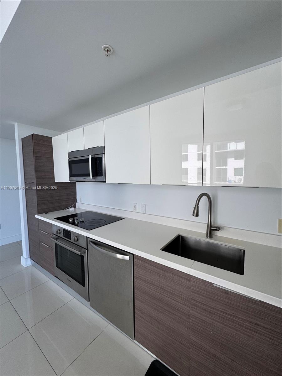 1010 SW 2nd Ave #LPH05, Miami FL 33130