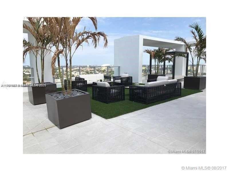 1010 SW 2nd Ave #LPH05, Miami FL 33130