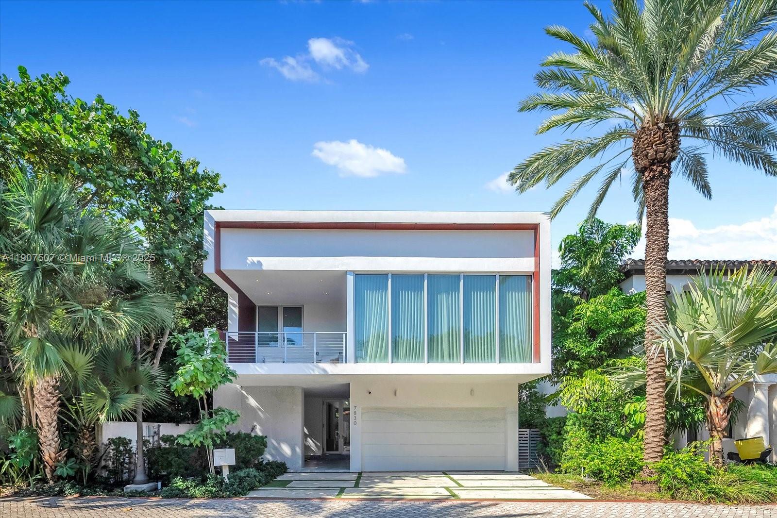 7830 Atlantic Way, Miami Beach FL 33141