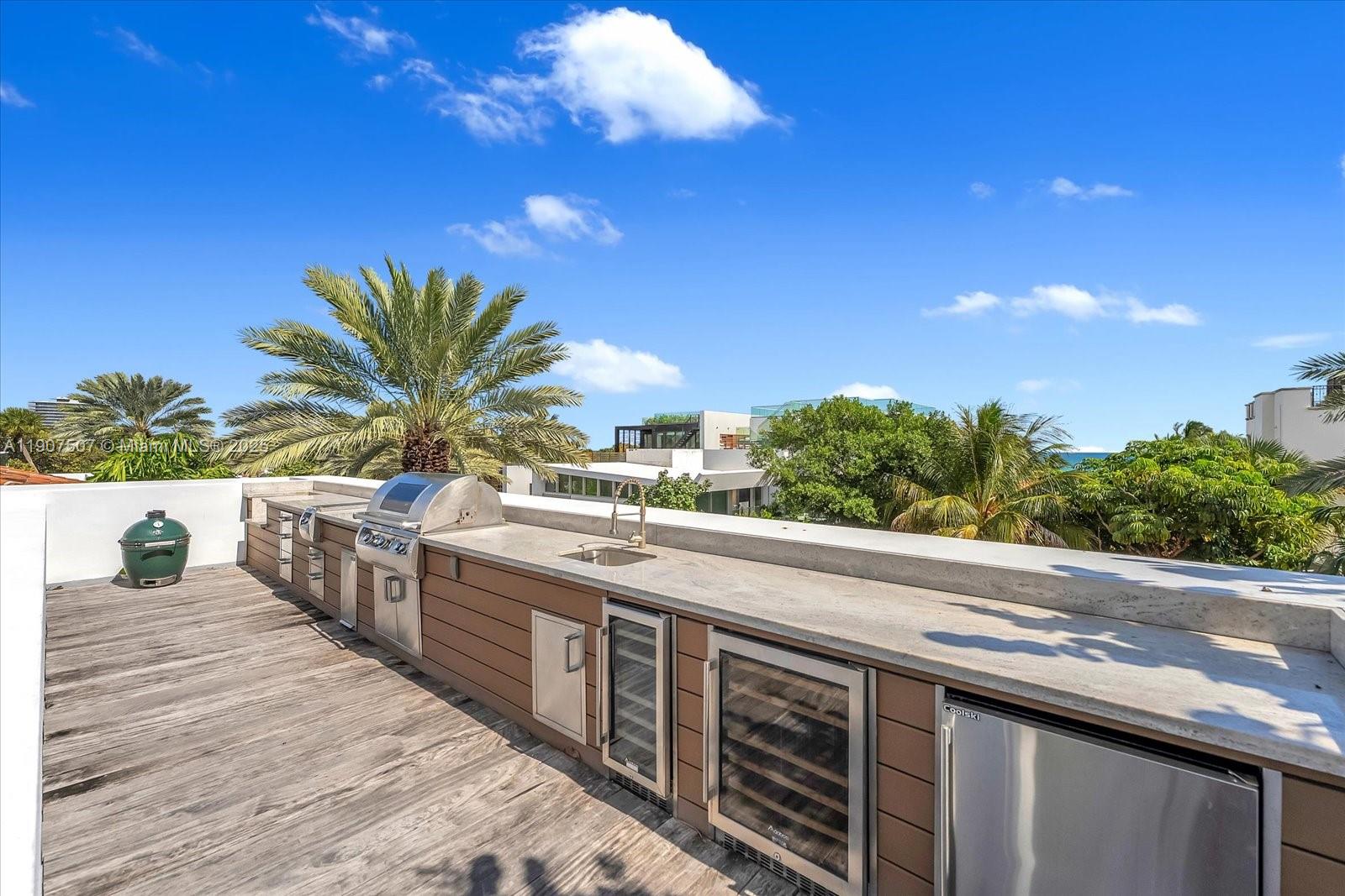 7830 Atlantic Way, Miami Beach FL 33141