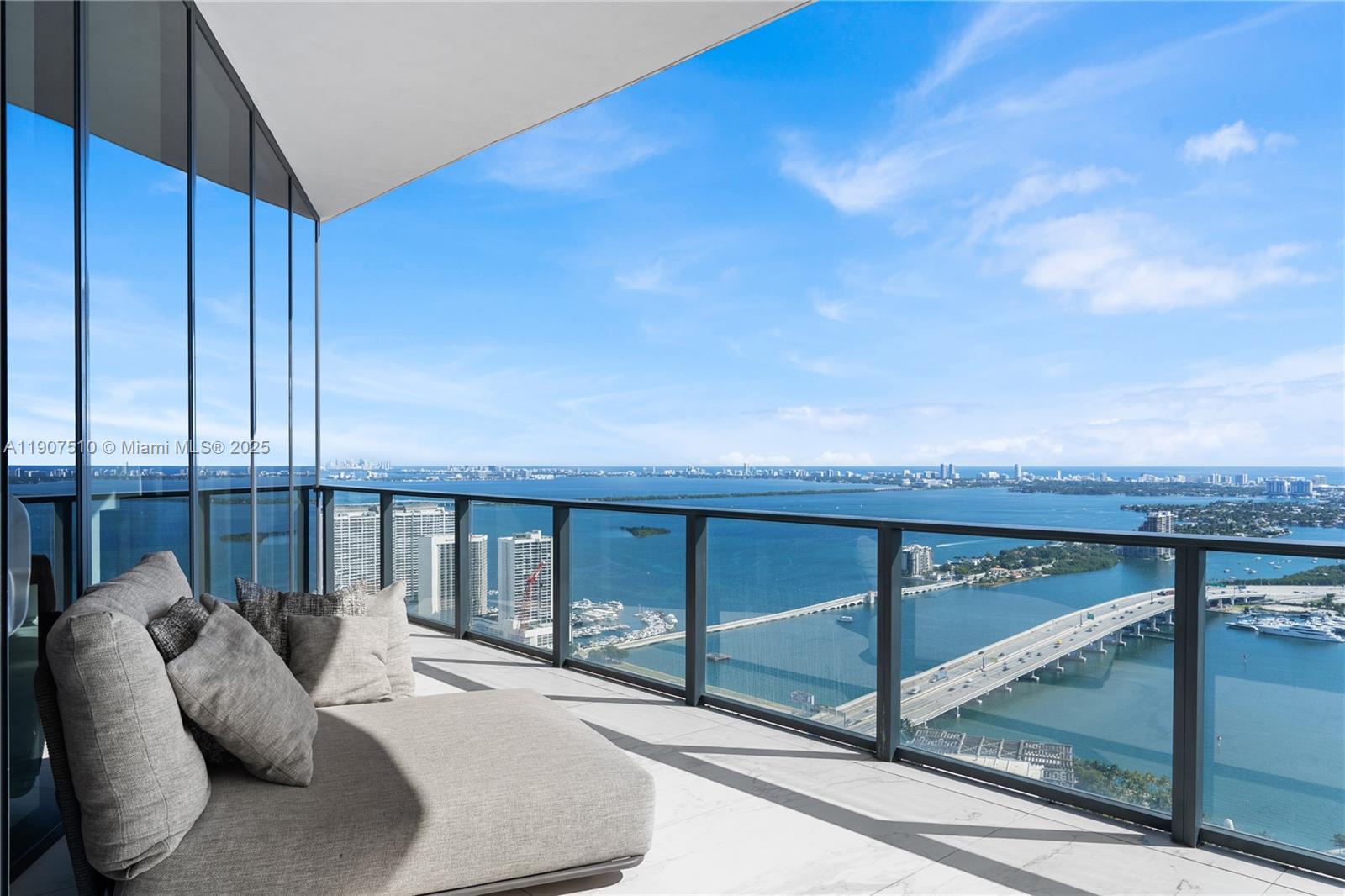 1000 Biscayne Blvd #LPH 4901, Miami FL 33132