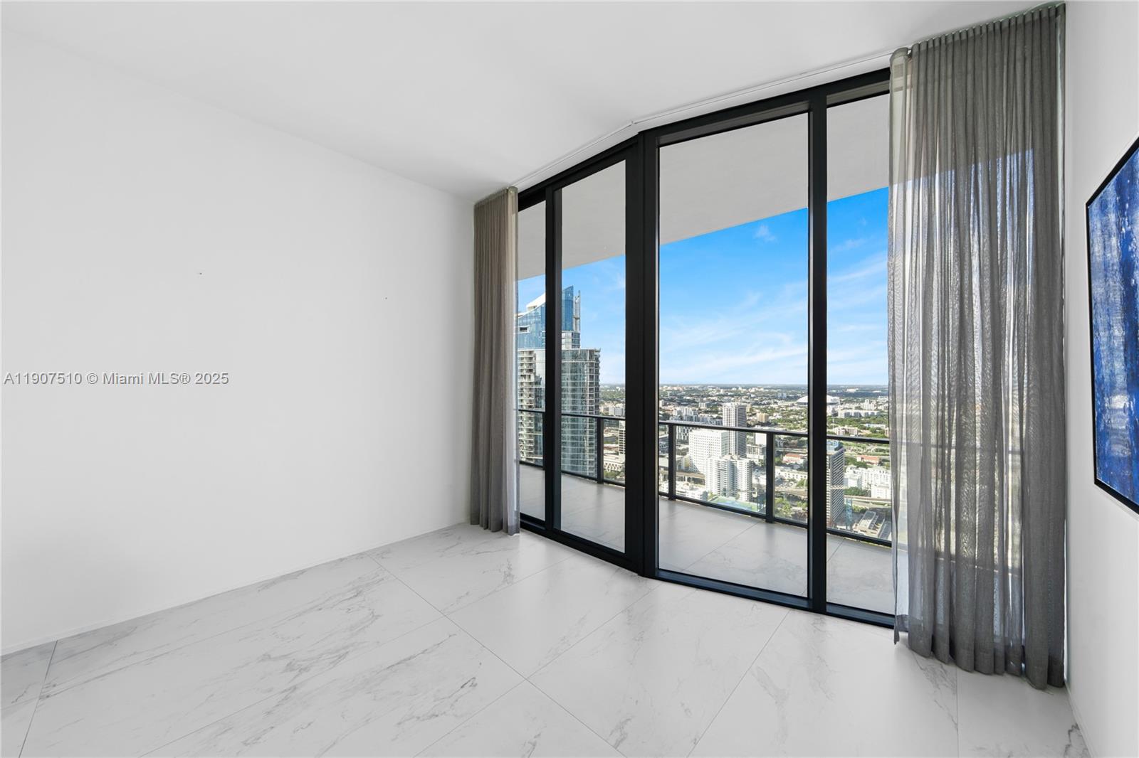 1000 Biscayne Blvd #LPH 4901, Miami FL 33132