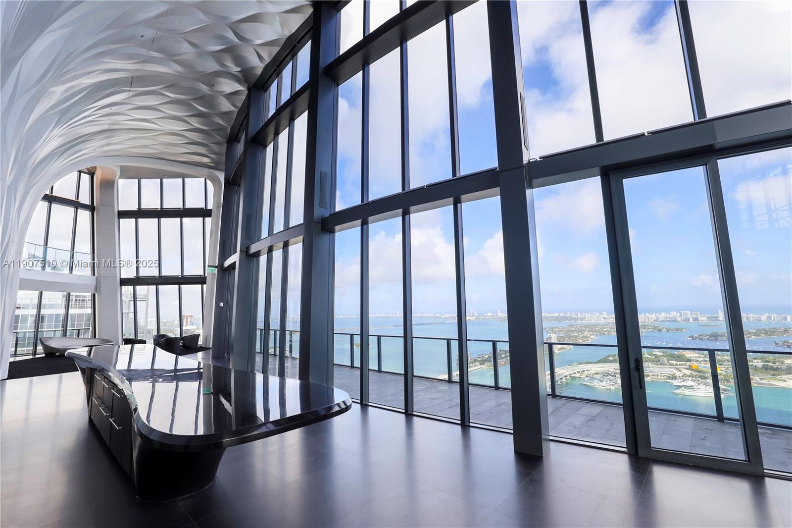 1000 Biscayne Blvd #LPH 4901, Miami FL 33132