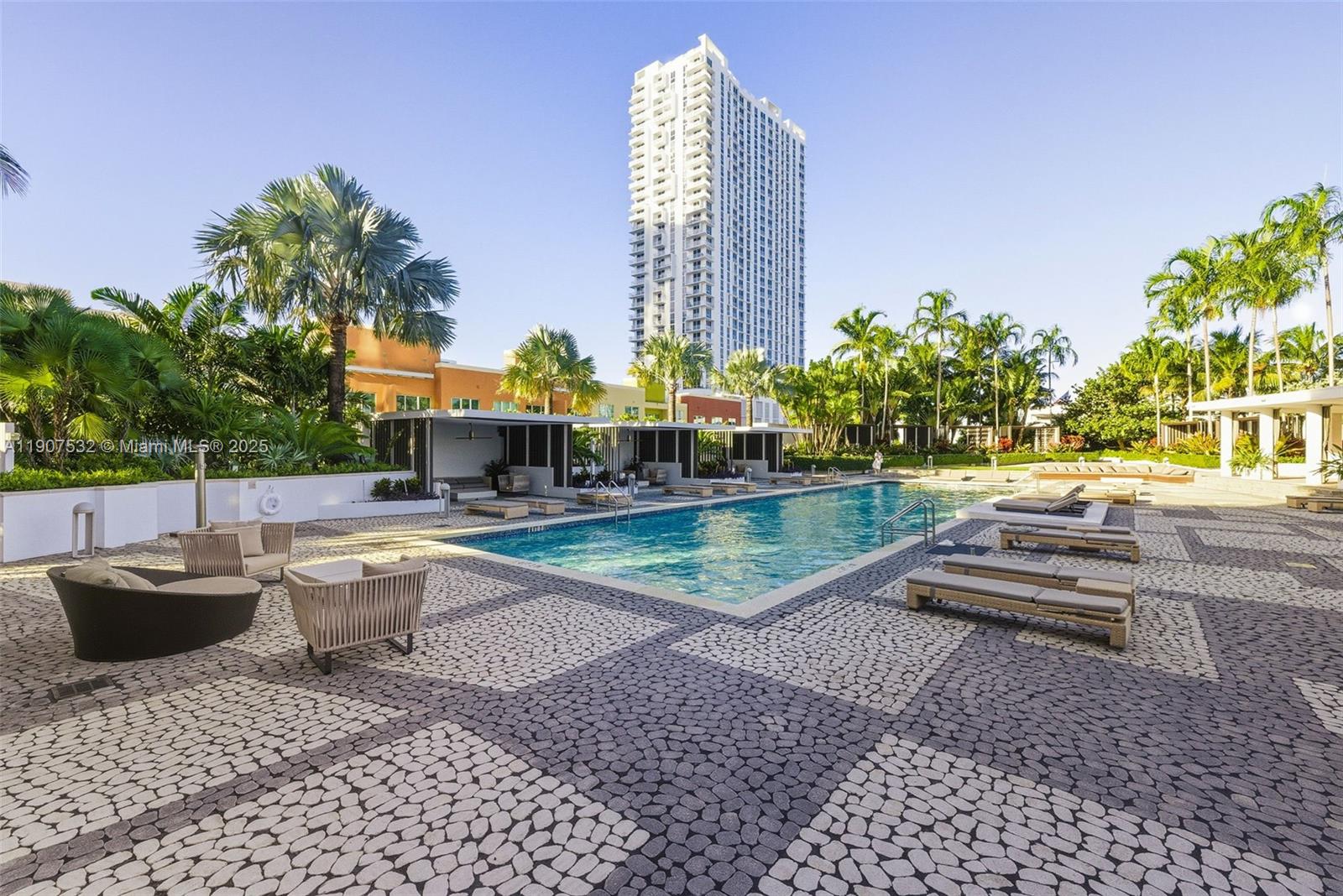 2020 N Bayshore #TH103, Miami FL 33137