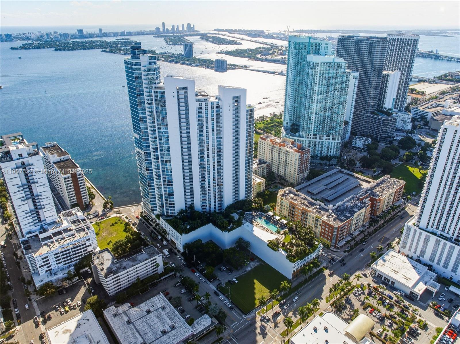2020 N Bayshore #TH103, Miami FL 33137