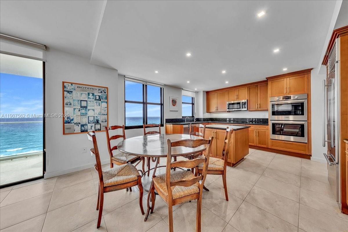 9801 Collins Ave #14Y, Bal Harbour FL 33154