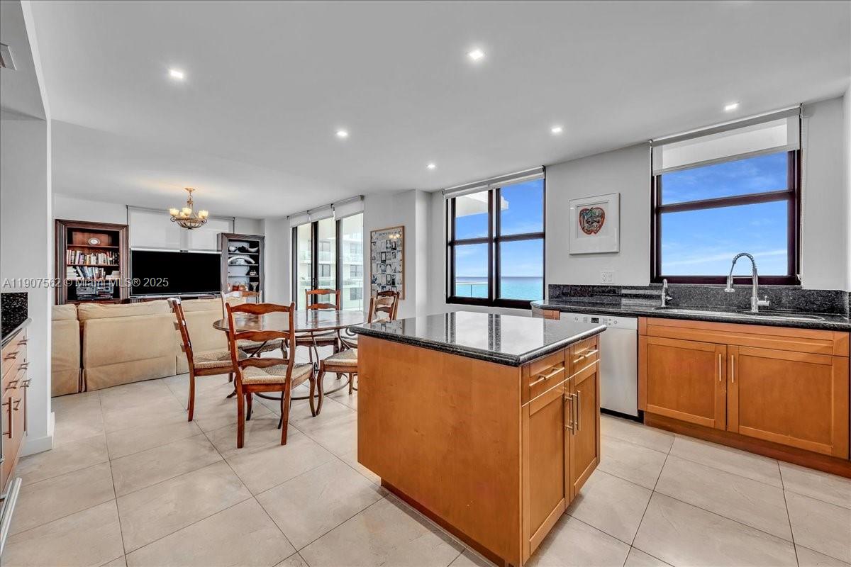9801 Collins Ave #14Y, Bal Harbour FL 33154