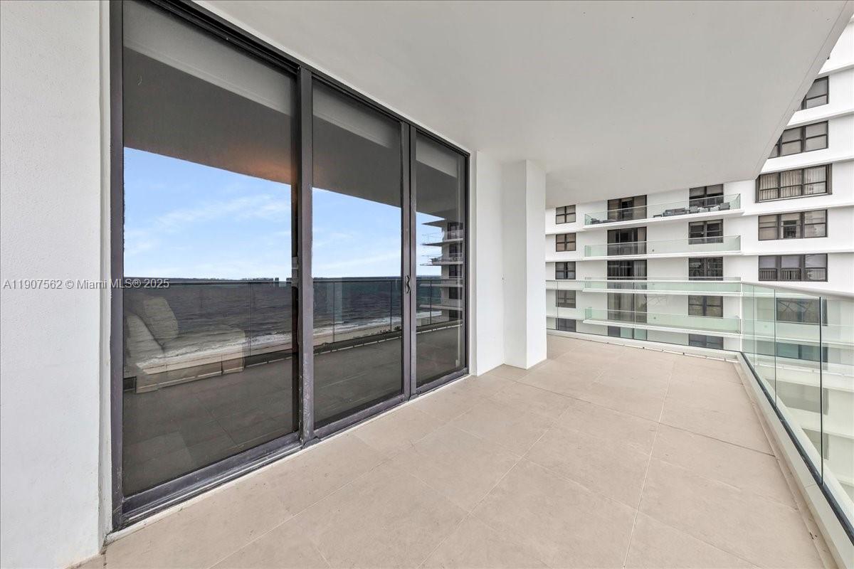 9801 Collins Ave #14Y, Bal Harbour FL 33154