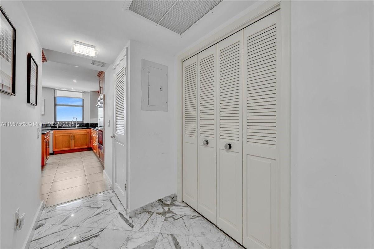 9801 Collins Ave #14Y, Bal Harbour FL 33154