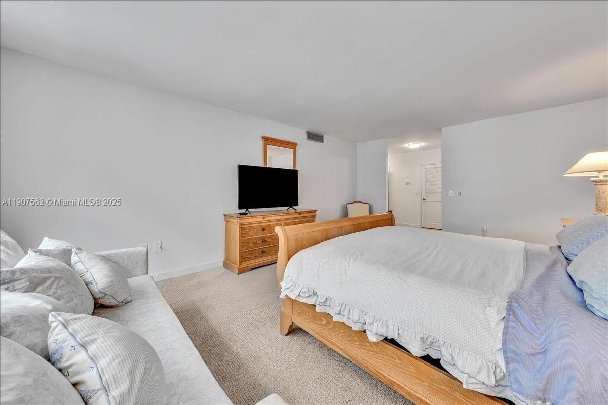 9801 Collins Ave #14Y, Bal Harbour FL 33154