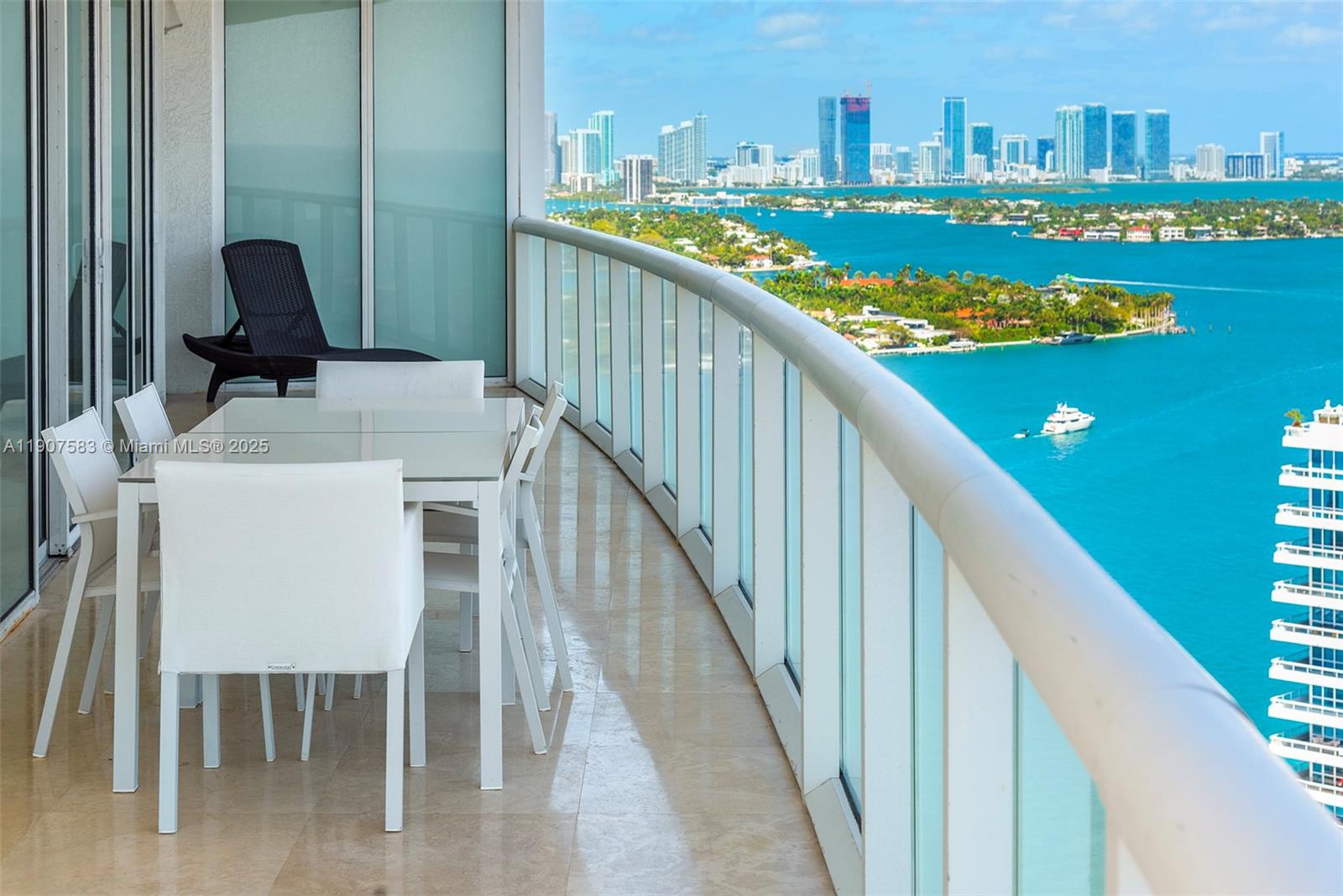 450 Alton Rd #3010, Miami Beach FL 33139