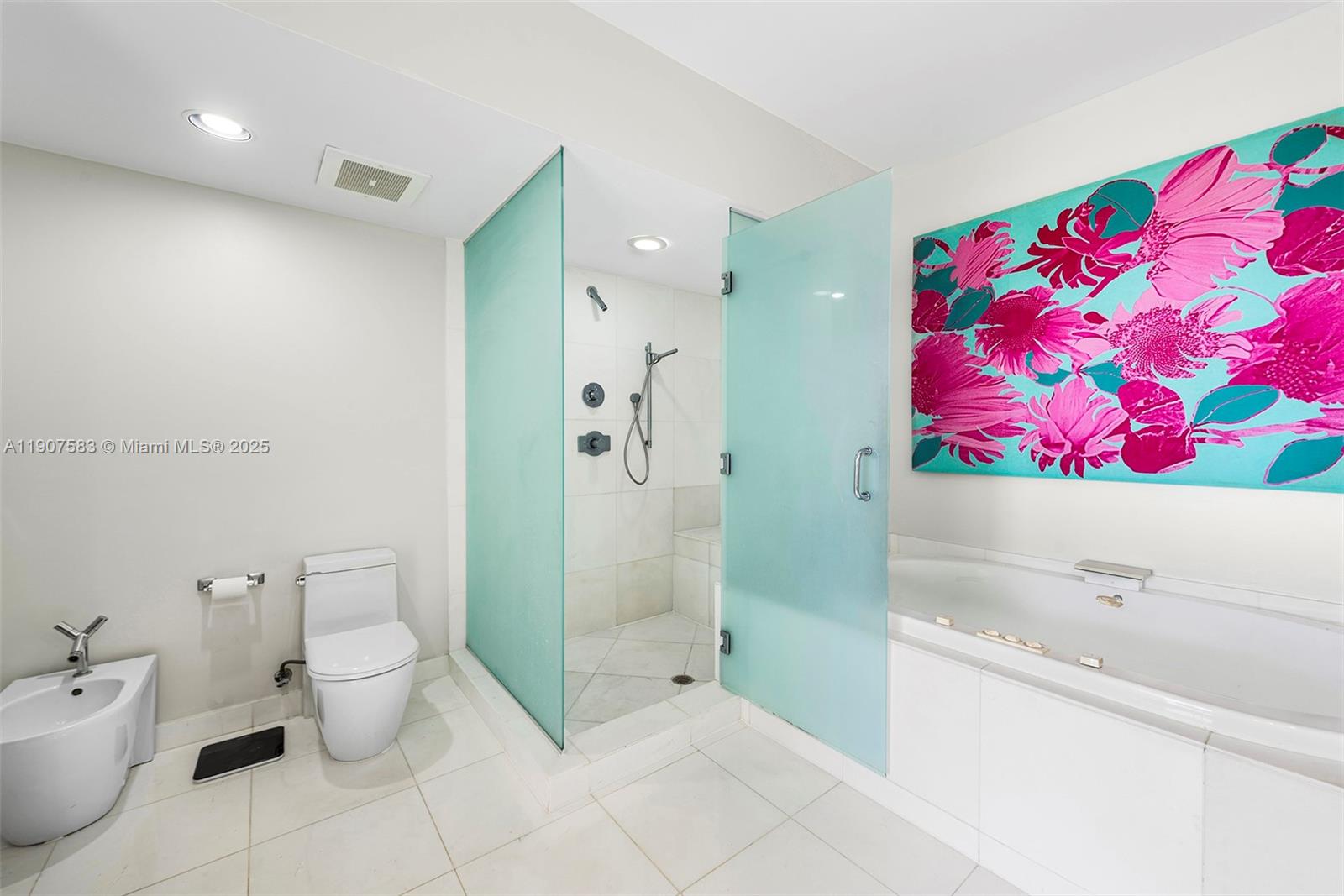 450 Alton Rd #3010, Miami Beach FL 33139