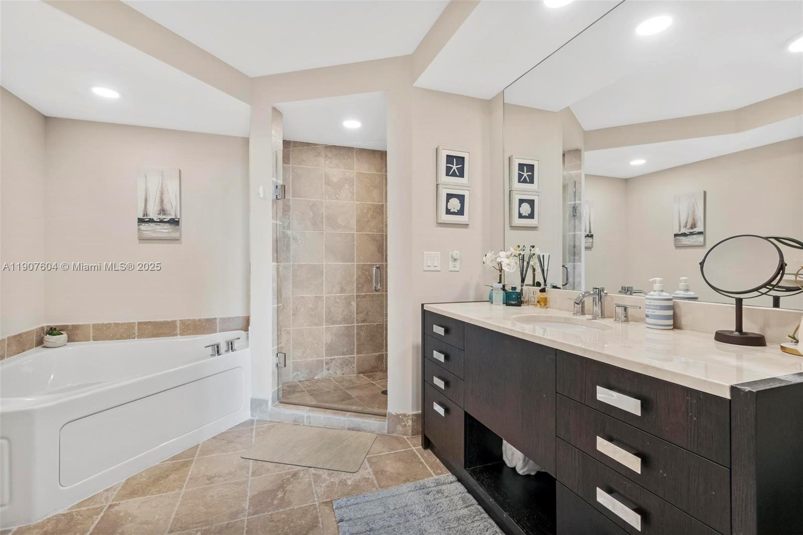 18201 Collins Ave #1408, Sunny Isles Beach FL 33160