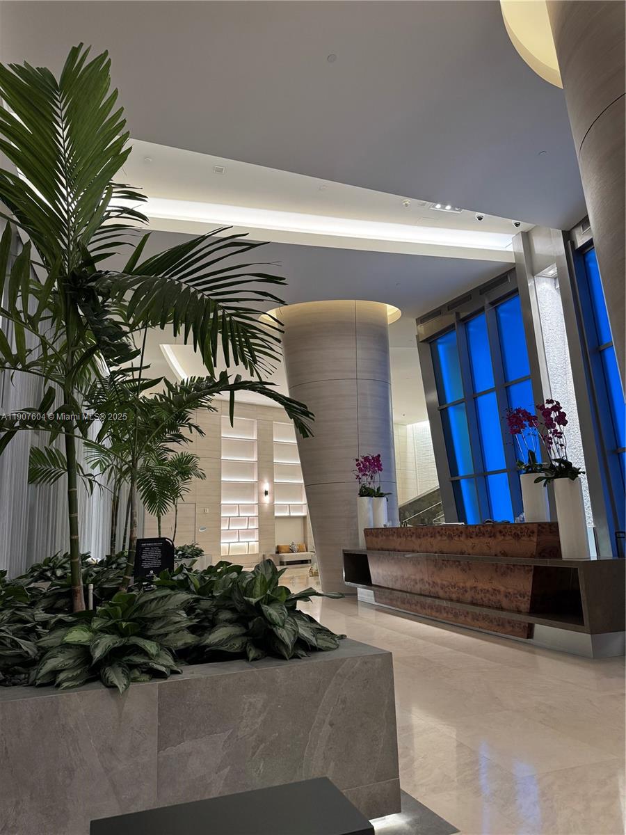 18201 Collins Ave #1408, Sunny Isles Beach FL 33160
