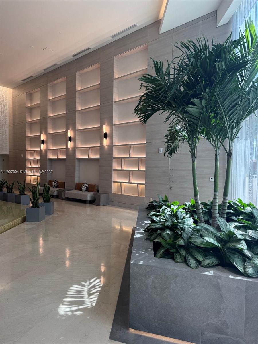 18201 Collins Ave #1408, Sunny Isles Beach FL 33160