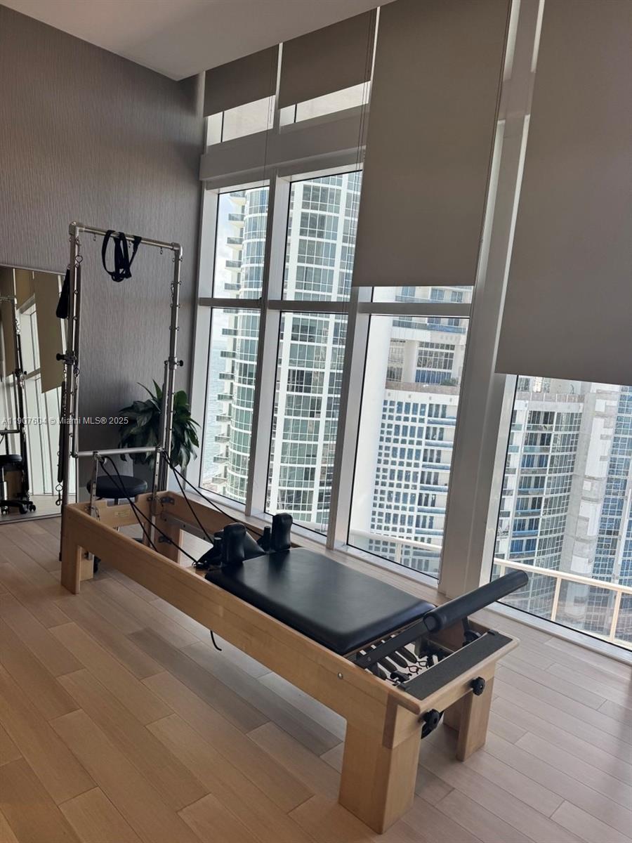 18201 Collins Ave #1408, Sunny Isles Beach FL 33160