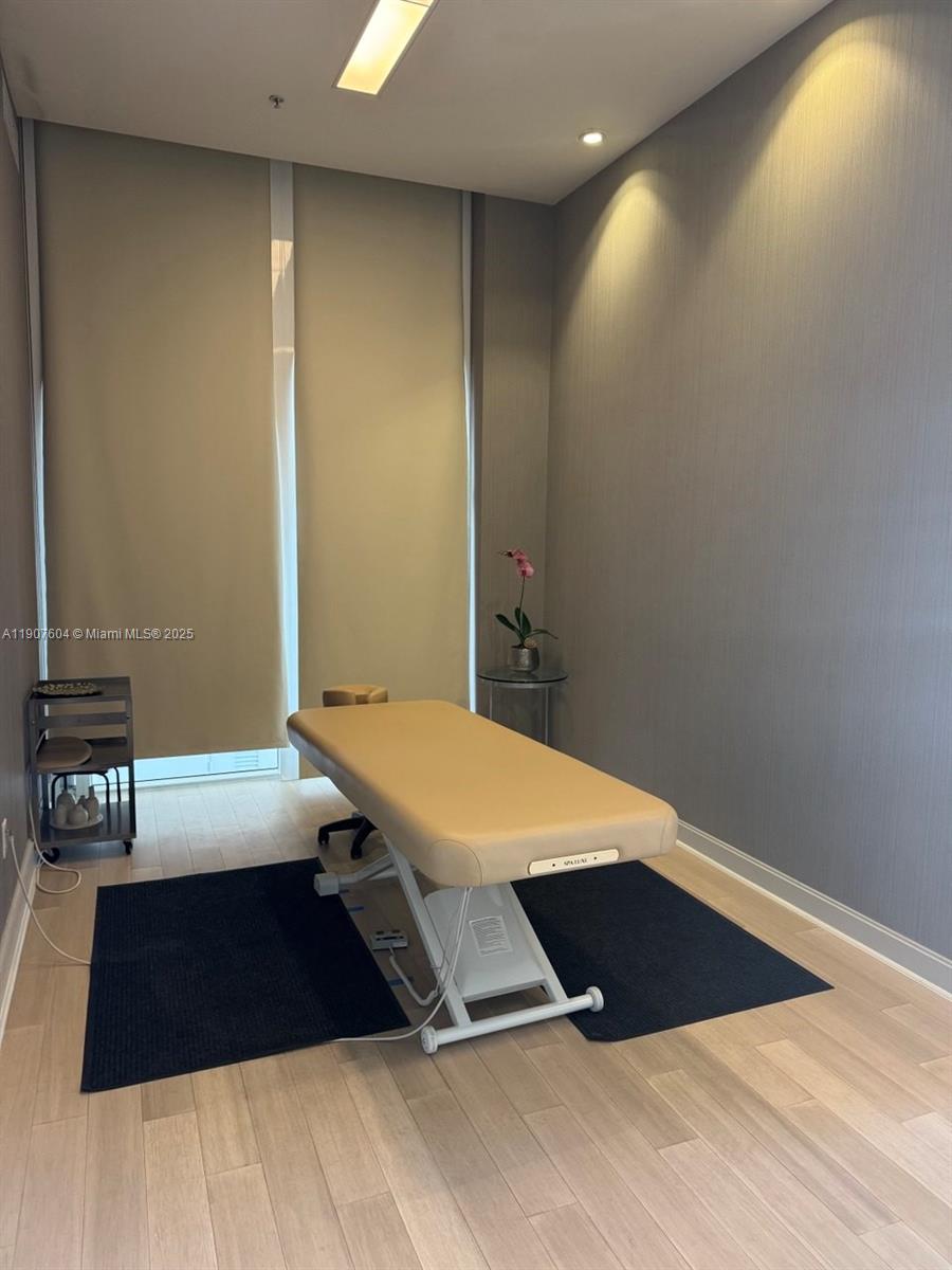 18201 Collins Ave #1408, Sunny Isles Beach FL 33160