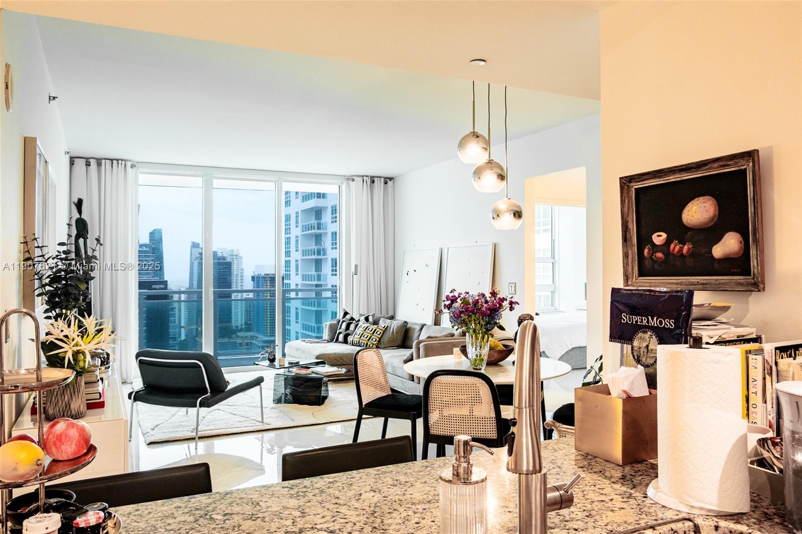 950 Brickell Bay Dr #3905, Miami FL 33131