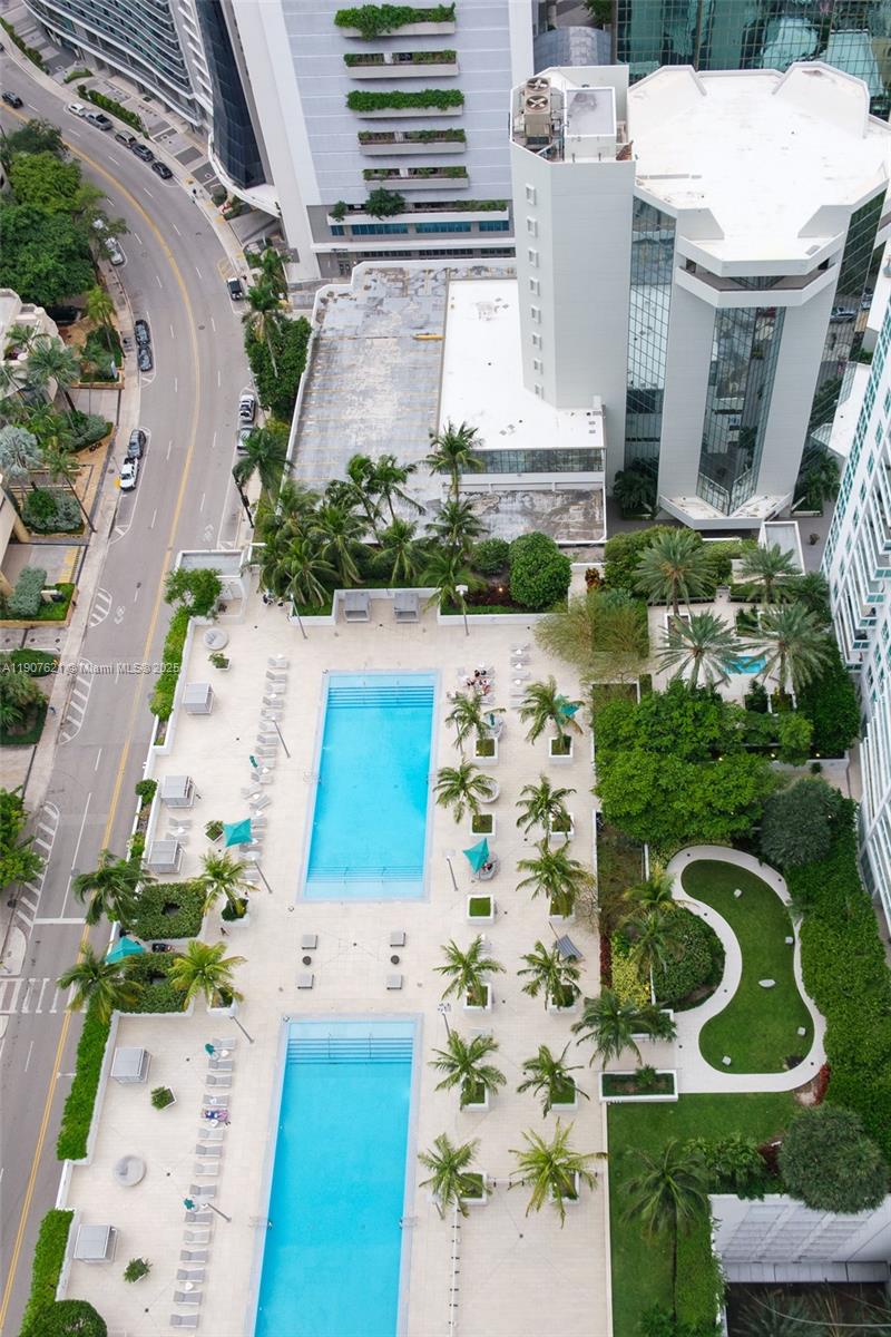 950 Brickell Bay Dr #3905, Miami FL 33131