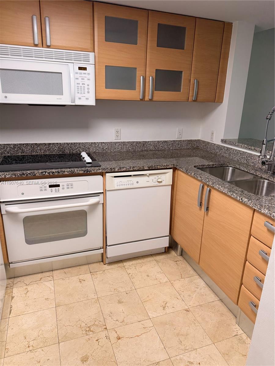 2101 Brickell Ave #1211, Miami FL 33129