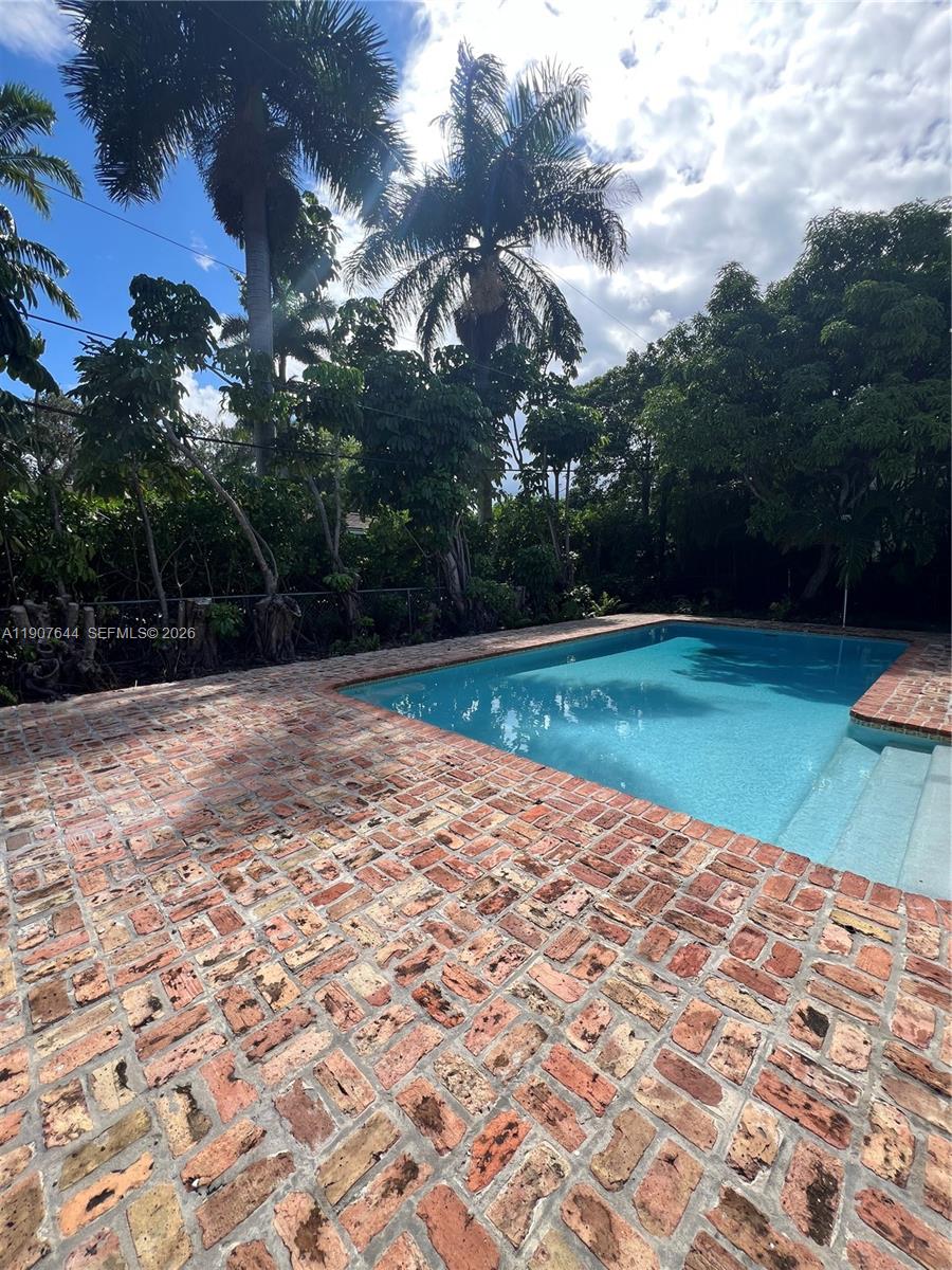12525 Bernal St, Coral Gables FL 33156