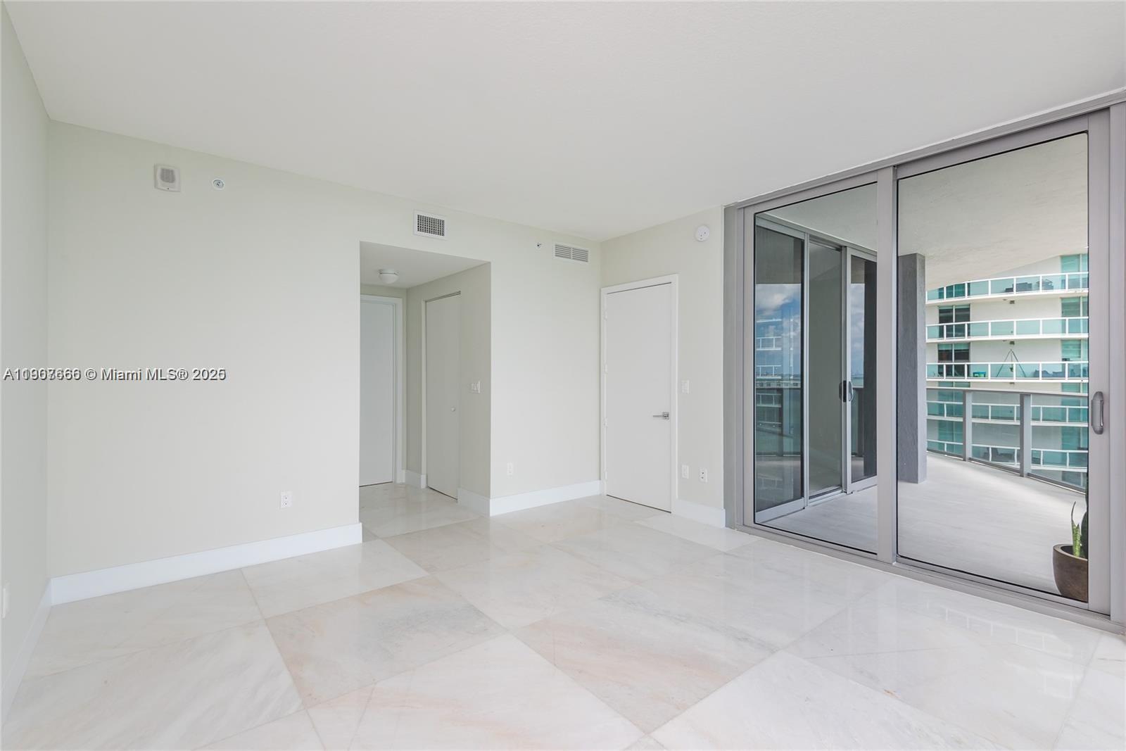 488 NE 18th St #1815, Miami FL 33132