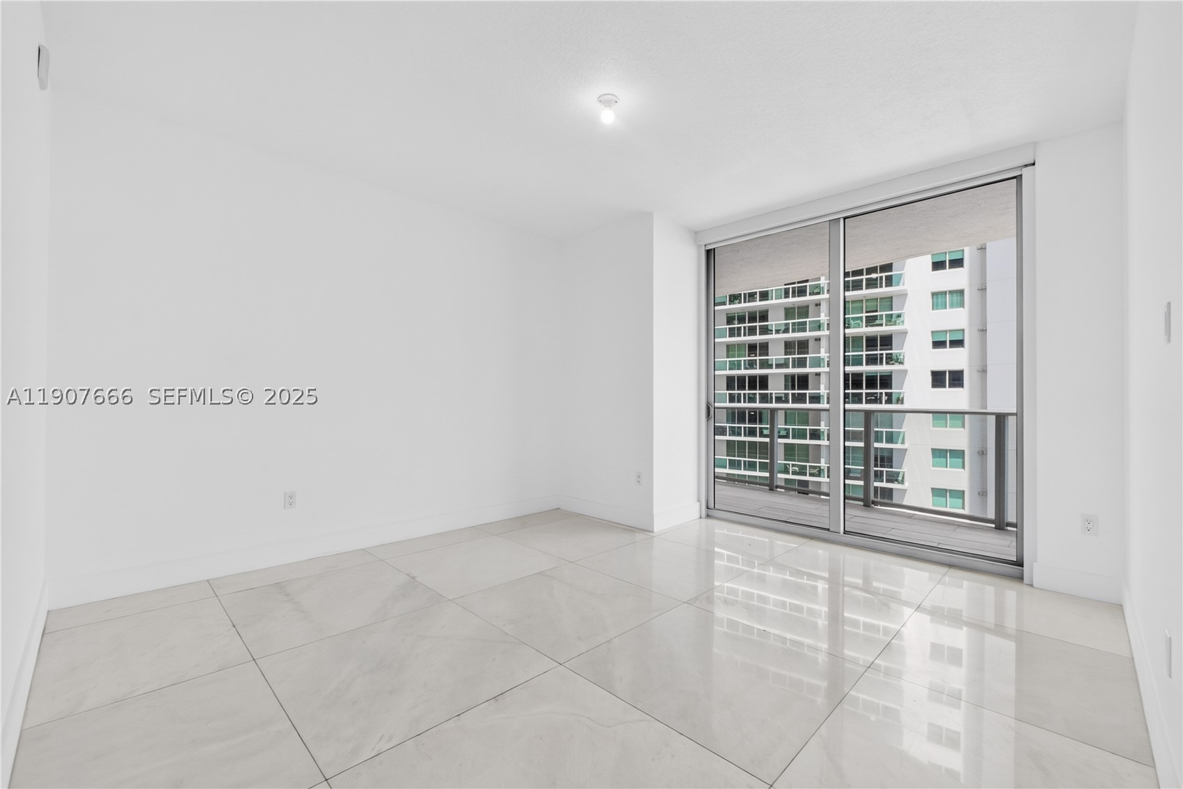 488 NE 18th St #1815, Miami FL 33132