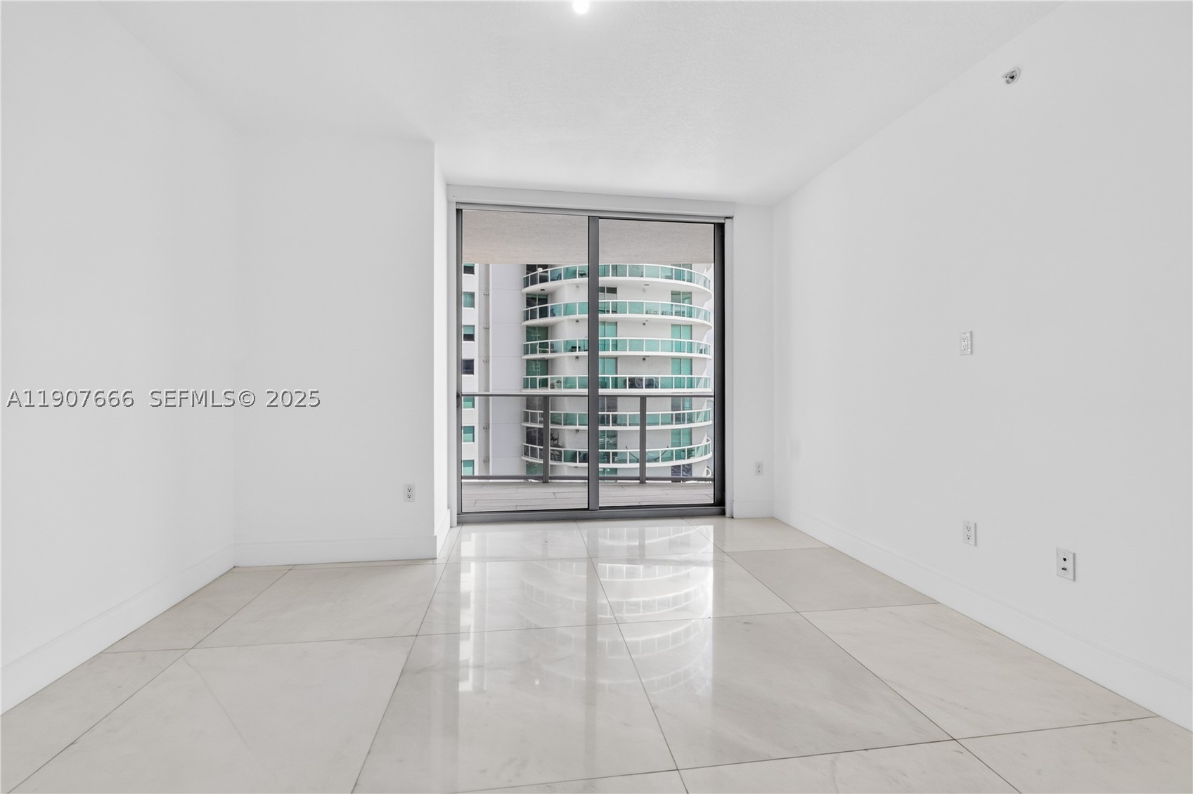 488 NE 18th St #1815, Miami FL 33132