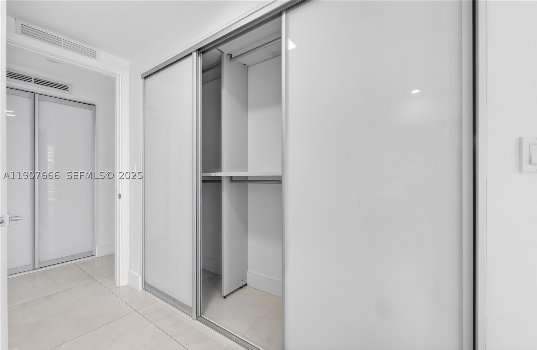 488 NE 18th St #1815, Miami FL 33132