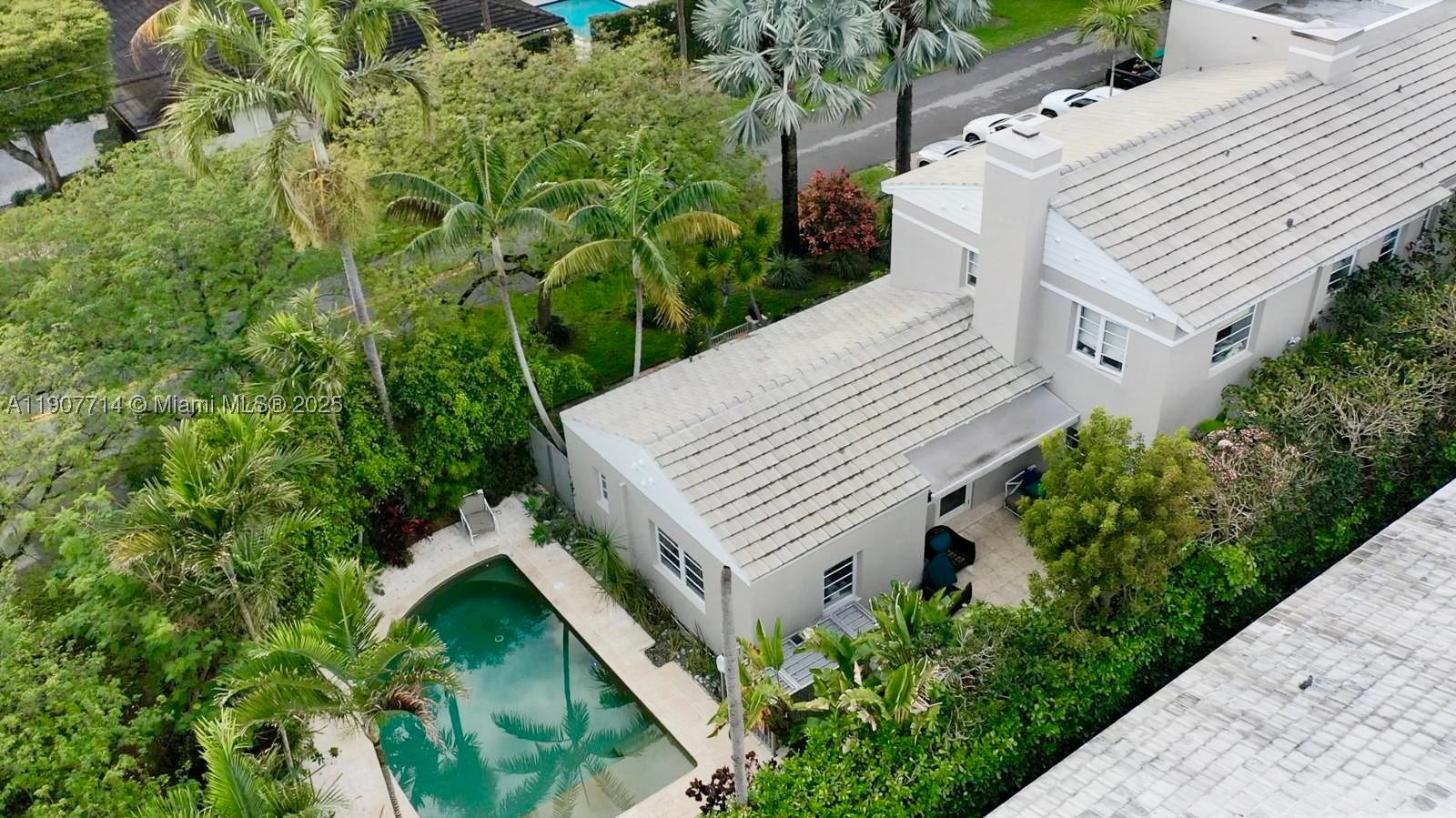 4805 Cherokee Ave, Miami Beach FL 33140