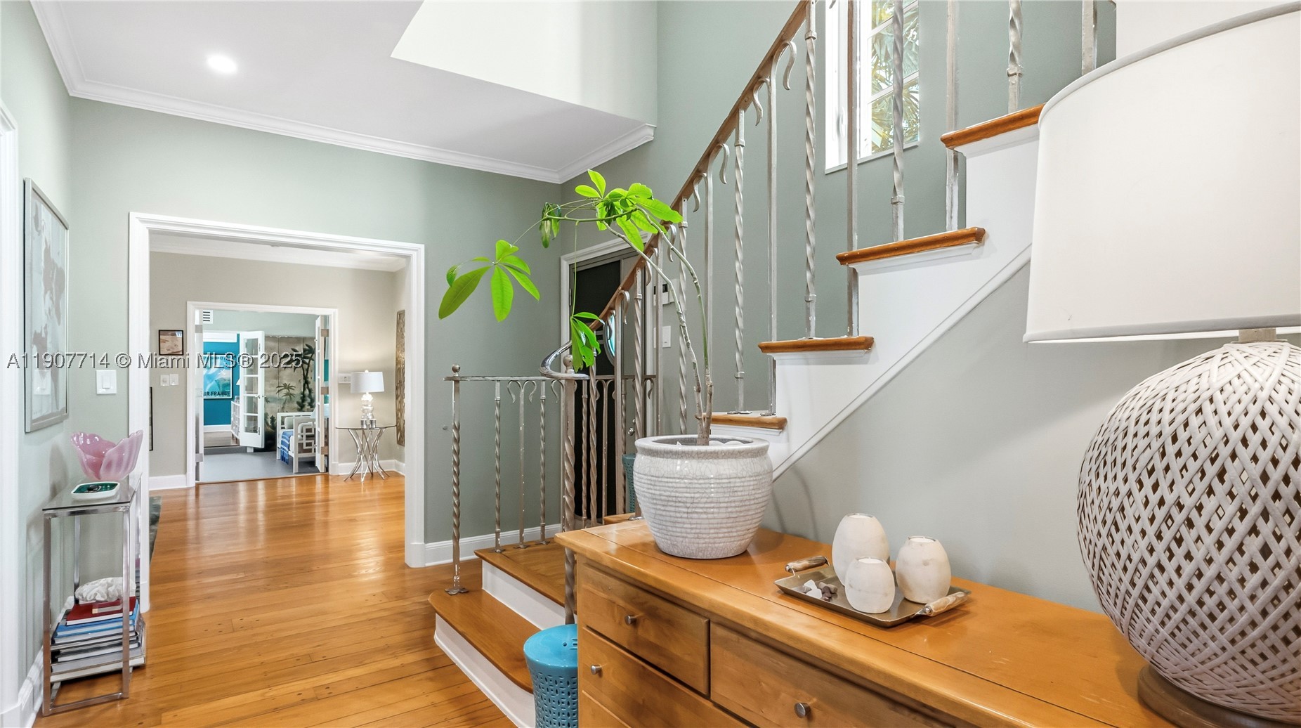 4805 Cherokee Ave, Miami Beach FL 33140