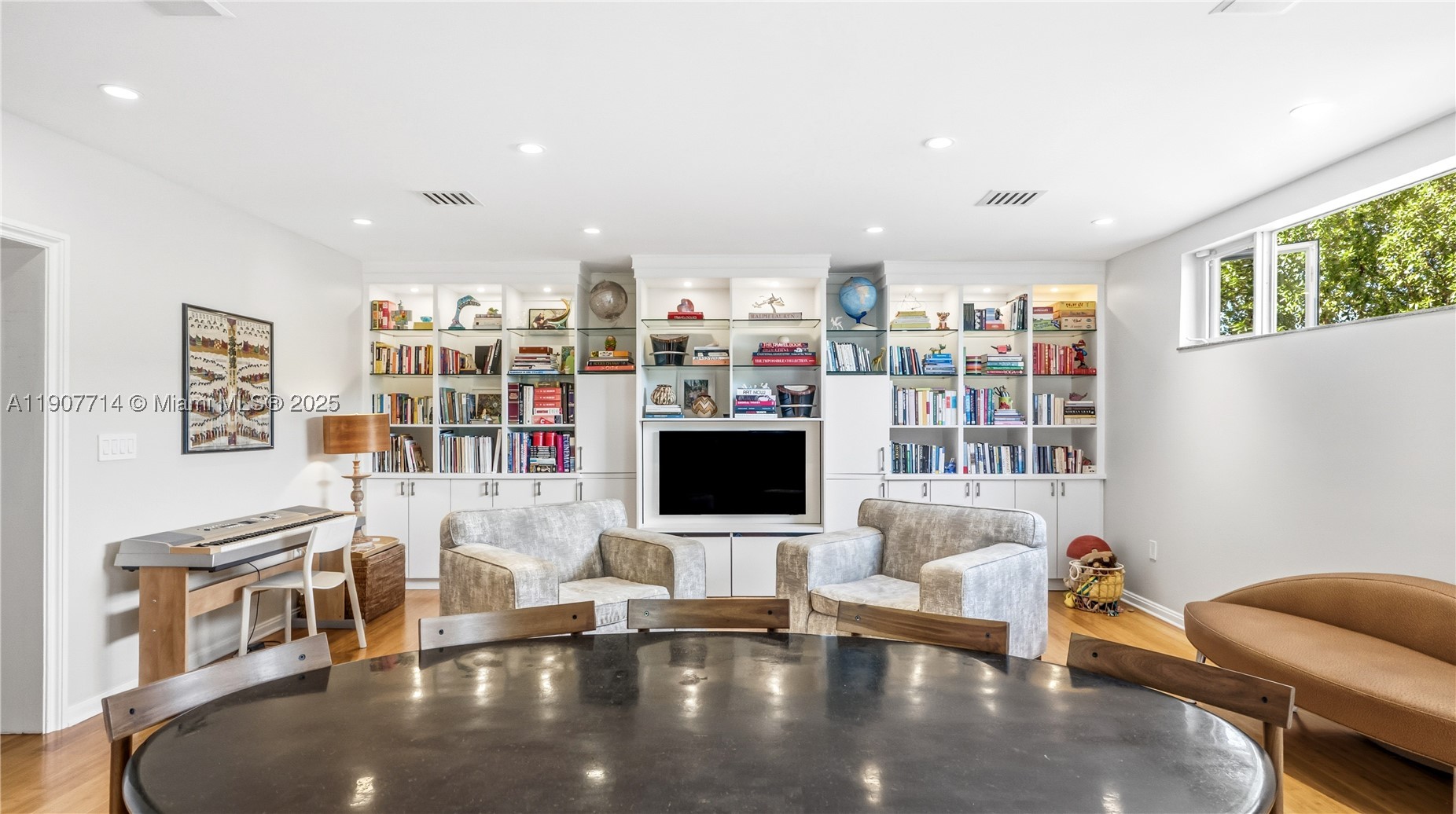 4805 Cherokee Ave, Miami Beach FL 33140