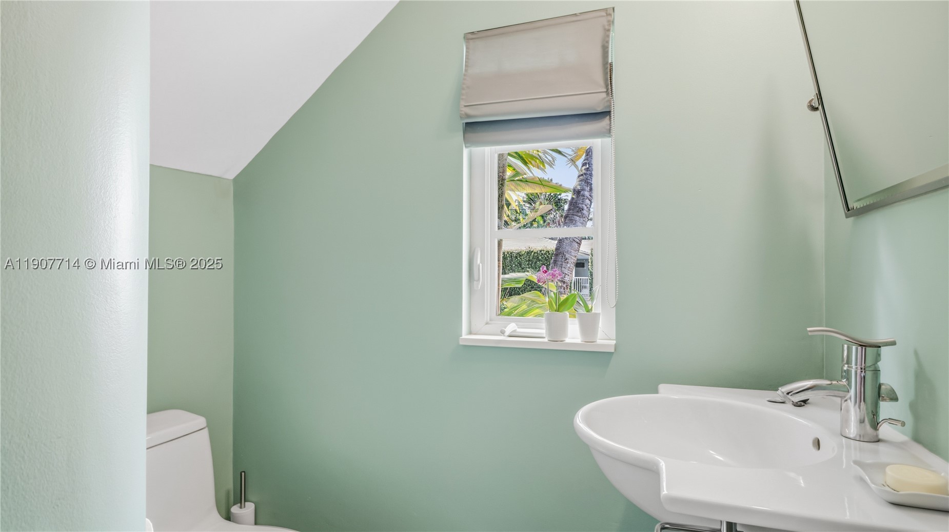 4805 Cherokee Ave, Miami Beach FL 33140