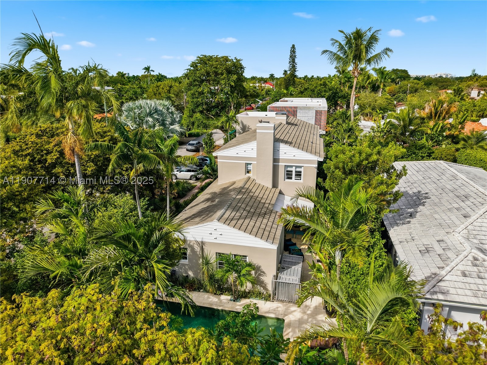 4805 Cherokee Ave, Miami Beach FL 33140